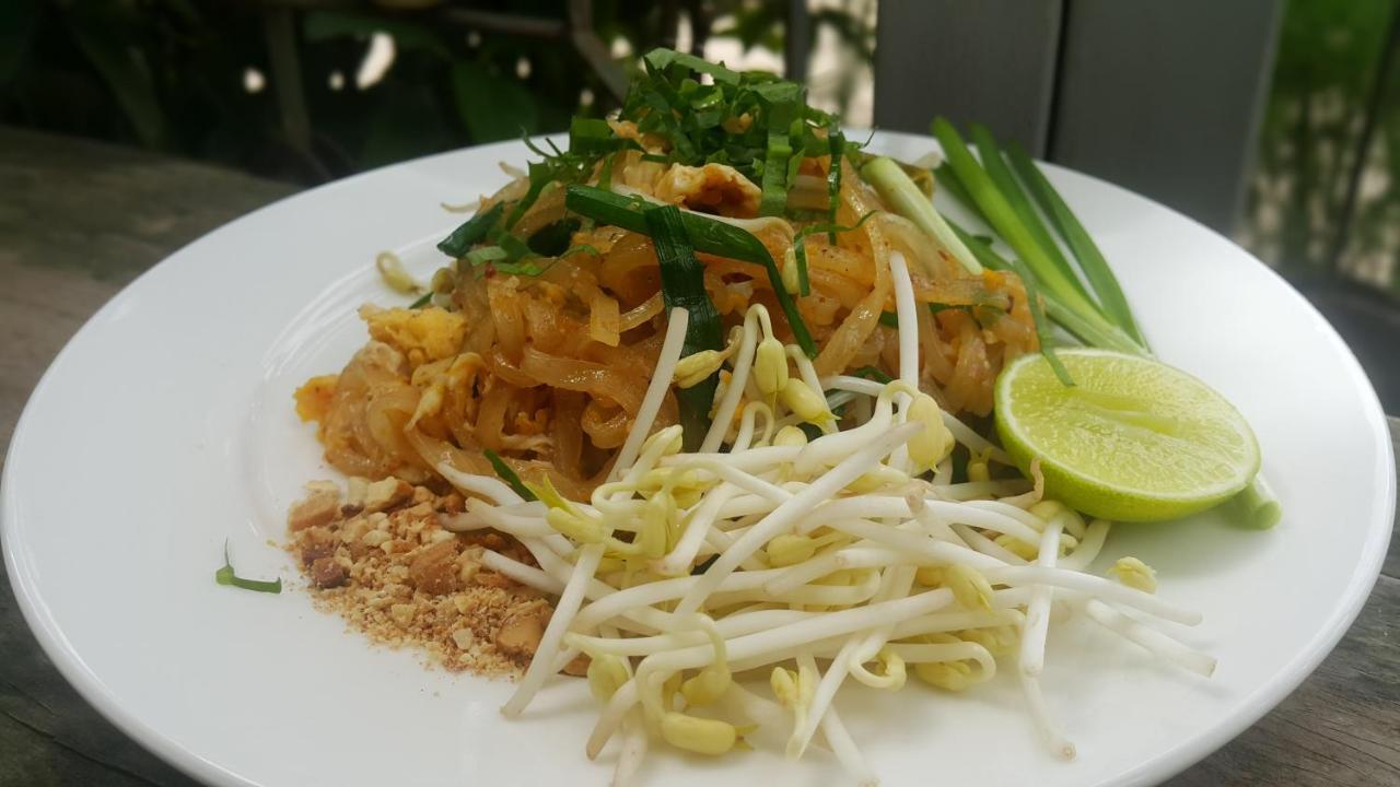Ban Ing Yom Bed&Breakfast Sukhothai Bagian luar foto