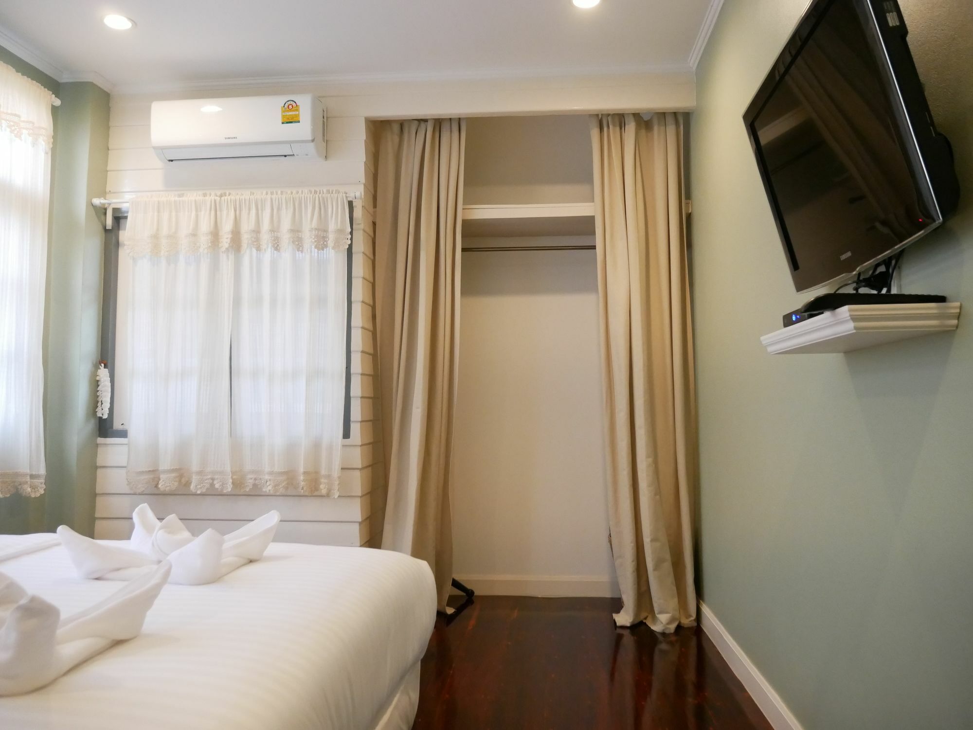 Ban Ing Yom Bed&Breakfast Sukhothai Bagian luar foto